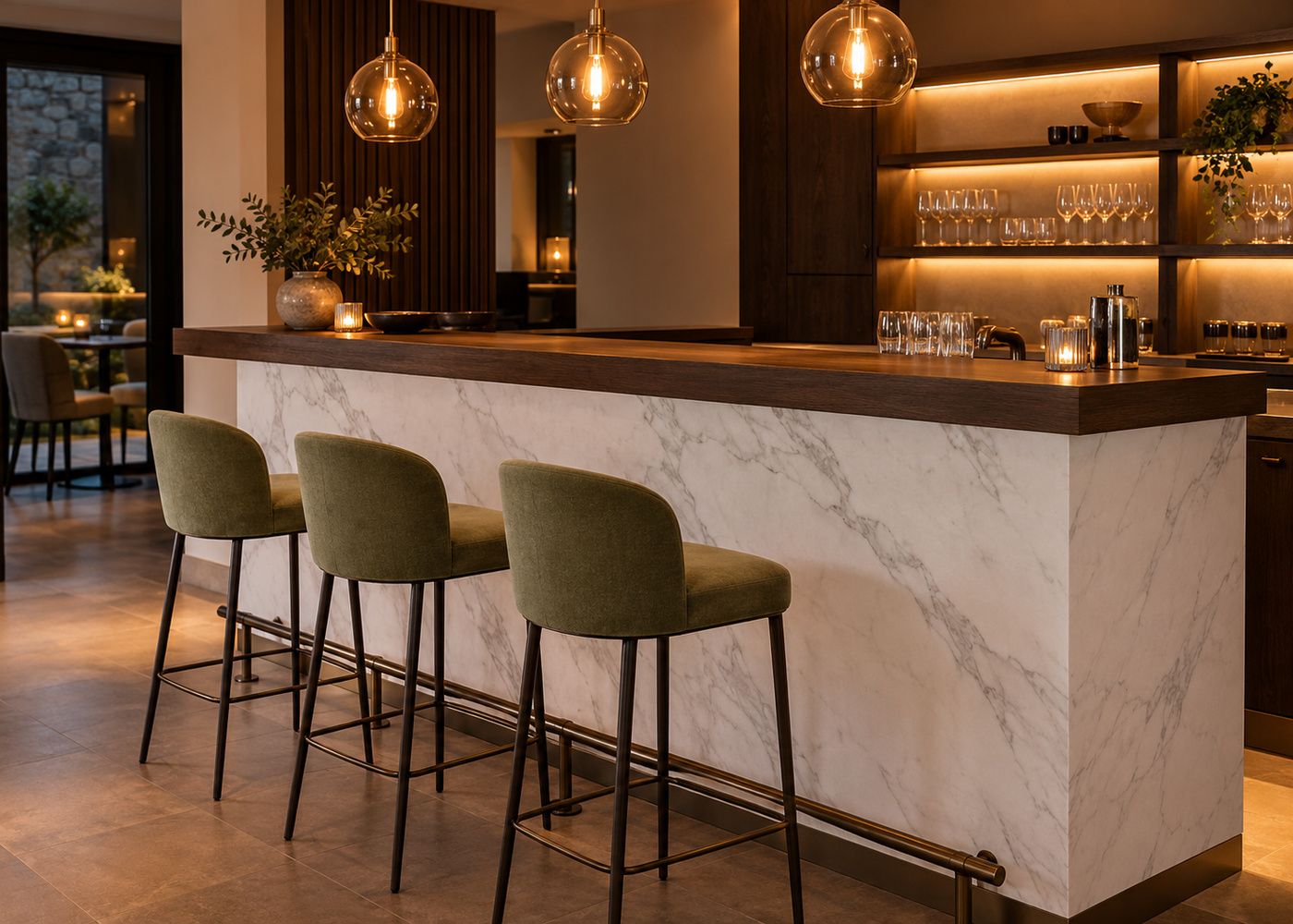Hotelbar mit Tresenfront in Marmoroptik foliert